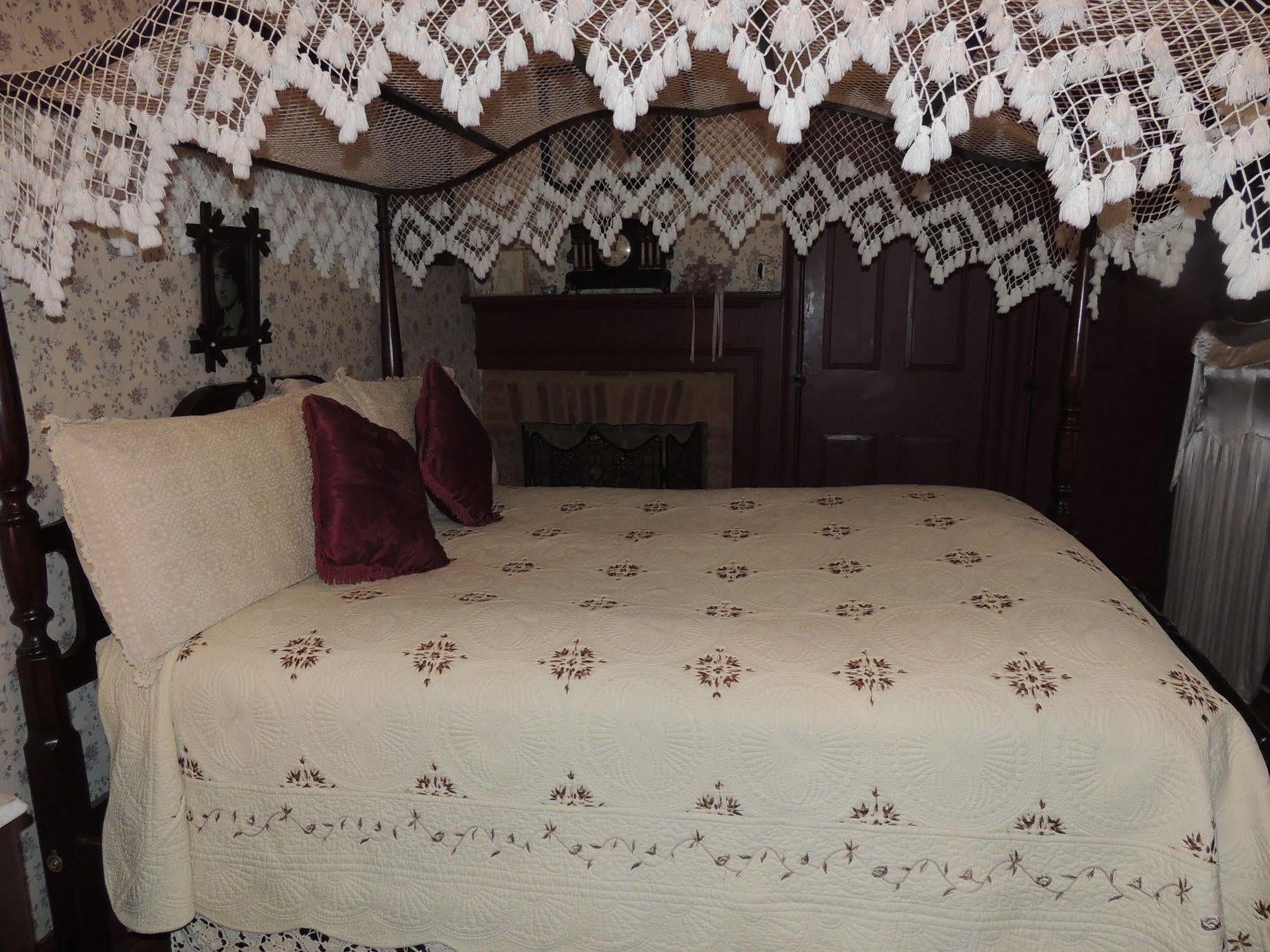 Farnsworth House Inn Gettysburg Ngoại thất bức ảnh